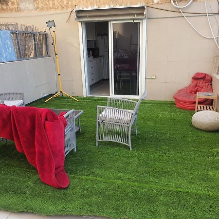 אצל סונו בלב העיר Apartment Netanya Luaran gambar